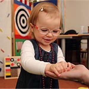 Pomáháme rozvíjet dovednosti dětí se zrakovými a kombinovanými vadami.