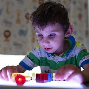 Poskytujeme metodické vedení pedagogickým pracovníkům. Jsme podporou pro vytváření inkluzivního prostředí na školách.